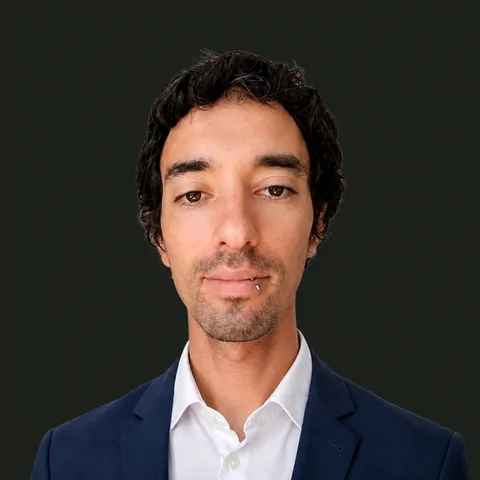 Artur Puig, freelance software developer, portrait